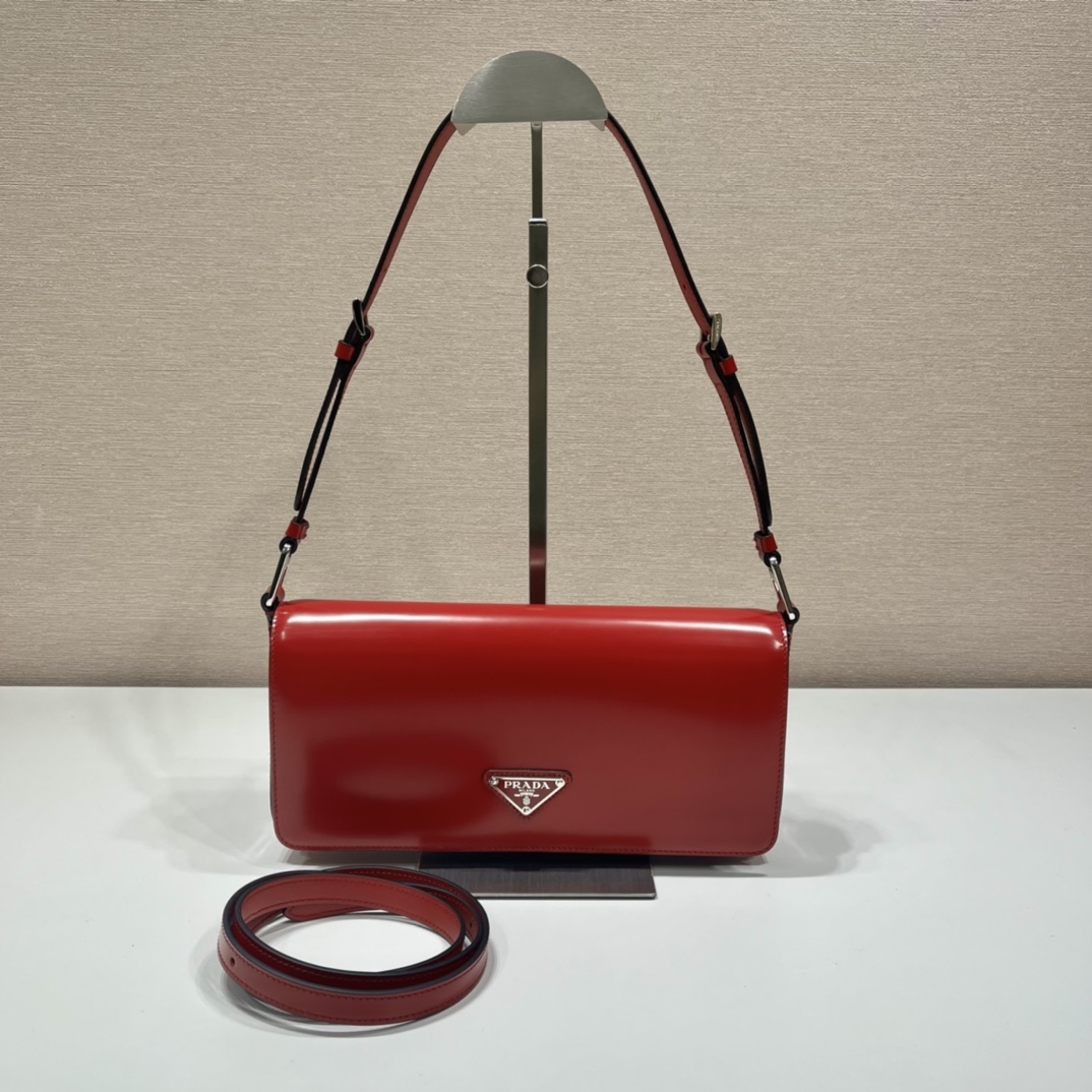 HSC-1D3F9897F45F Prada Brushed leather Prada Femme bag - Image 1
