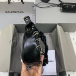 Balenciaga Le Cagole - Image 3