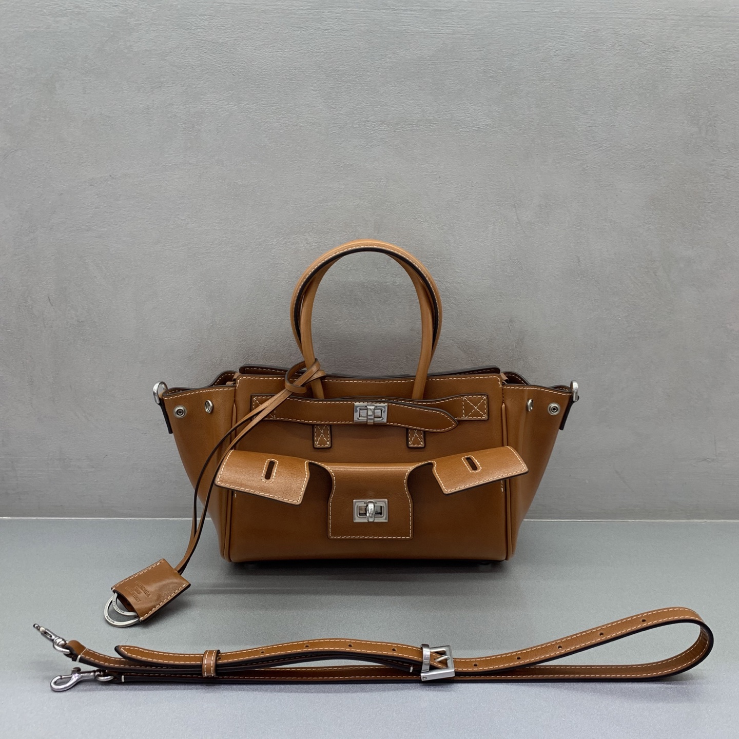 HSC-23EA0C963643 Balenciaga Women’s Bel Air Carry All Bag Mini - Image 1