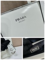 Prada Re-Edition 1995 brushed-leather medium handbag - Image 9