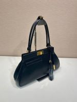 Prada Medium leather tote bag - Image 3