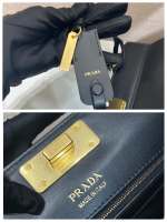 Prada Medium leather tote bag - Image 9