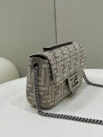 Fendi Baguette Bag - Image 3