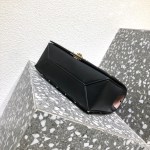 Valentino Beehive - Image 5