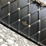 Valentino Beehive - Image 6