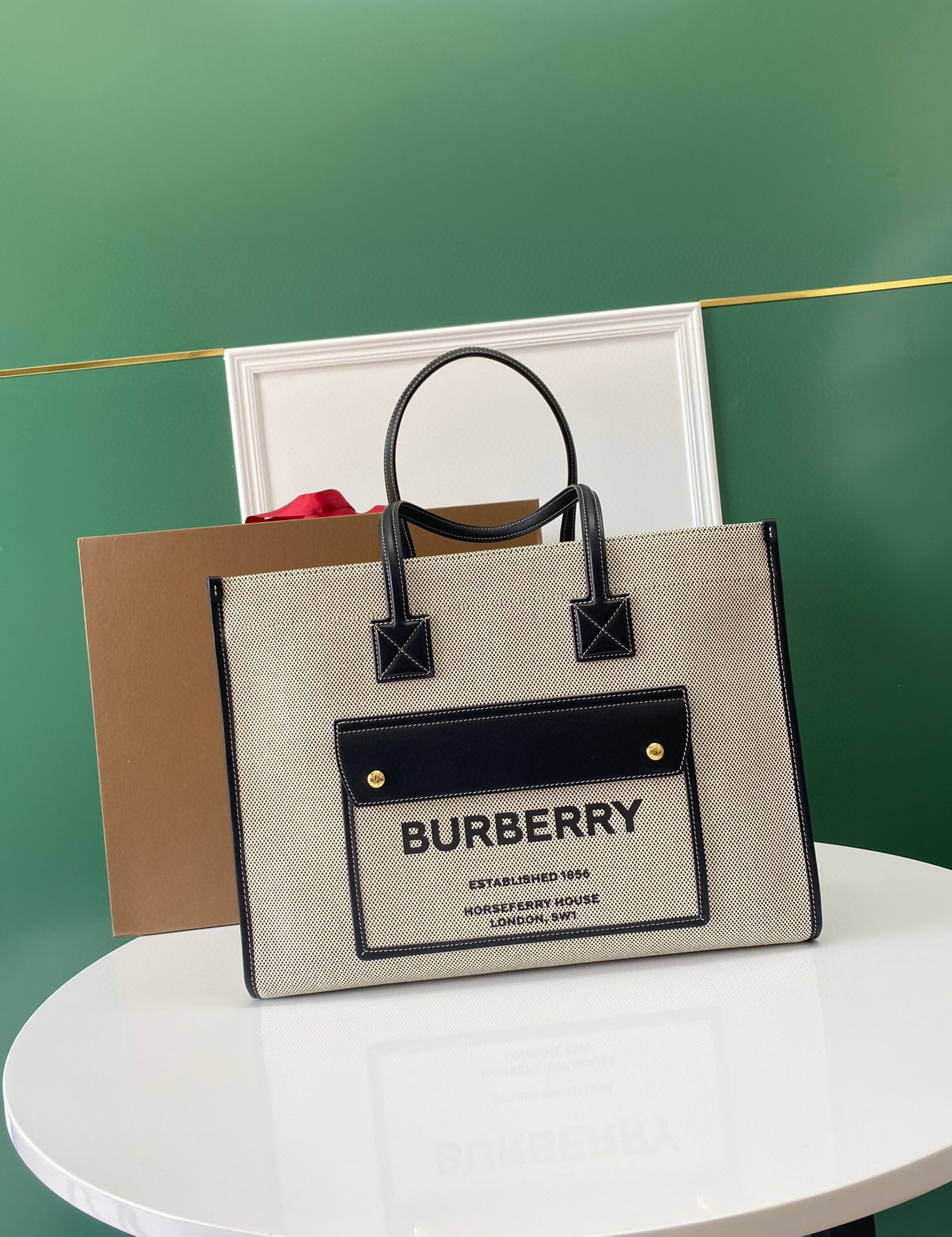 HSC-269A8F062AEE Burberry Freya Tote - Image 1