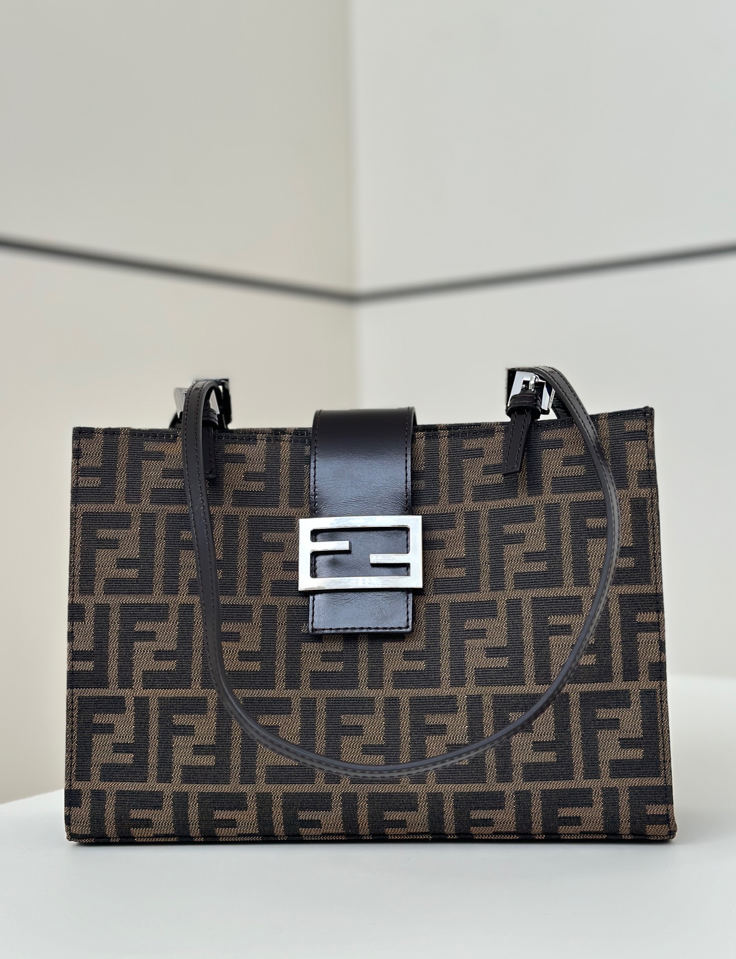 HSC-27C655CFD0DC Fendi Tote Bag - Image 1