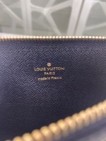 Louis Vuitton Wallet - Image 6
