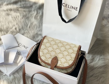 Celine Saddle