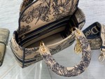Dior Medium Lady D-Lite bag - Image 8