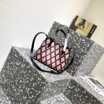 Valentino Beehive - Image 9