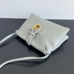 BOTTEGA VENETA Small Liberta - Image 6