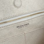 Bottega Veneta BV Large Andiamo Backpack - Image 9