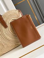 CELINE CELINE CLASSIC PANIER SMALL BRAIDED TRIOMPHE IN RAFFIA AND CALFSKIN TAN - Image 6