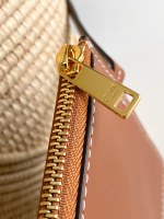 CELINE CELINE CLASSIC PANIER SMALL BRAIDED TRIOMPHE IN RAFFIA AND CALFSKIN TAN - Image 7