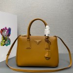 Medium Prada Galleria Saffiano leather bag
