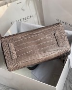 Givenchy Antigona Medium - Image 7