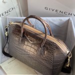 Givenchy Antigona Medium