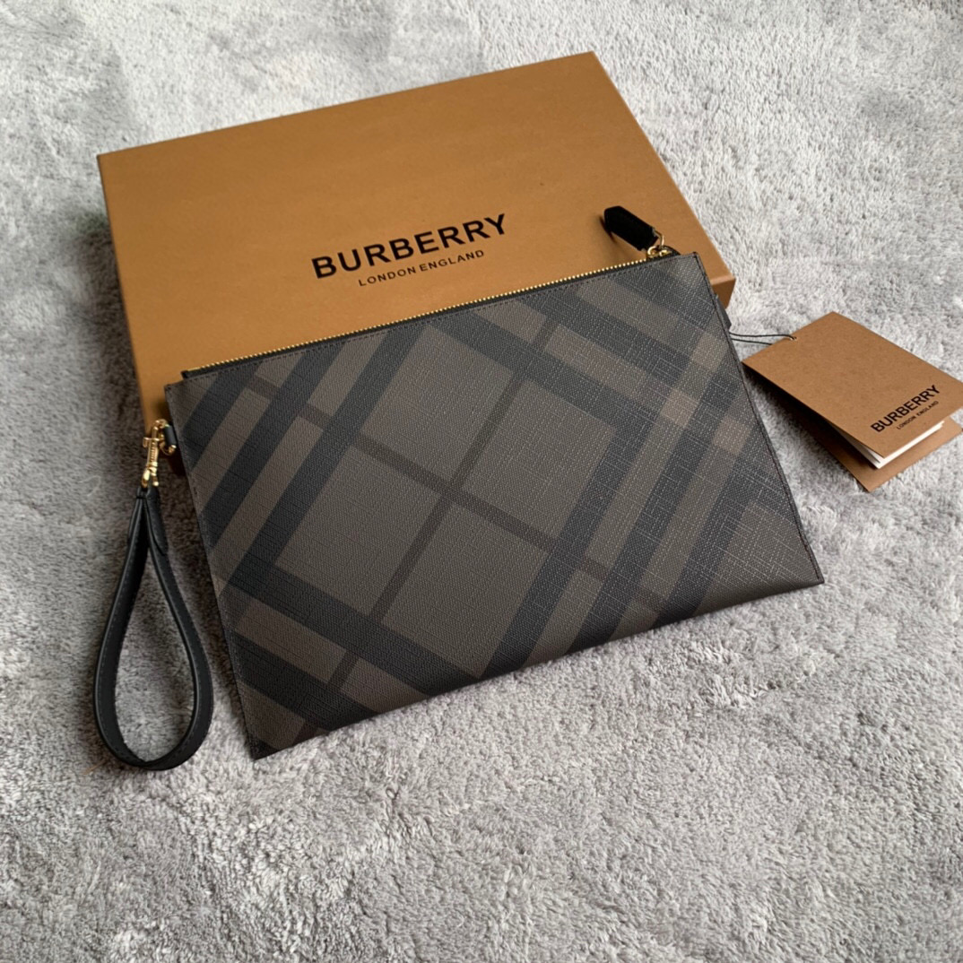 HSC-31208AAD9FD8 Burberry Clutch - Image 1