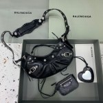 Balenciaga Le Cagole