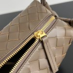 BOTTEGA VENETA Top Handle Loop - Image 4