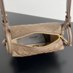 BOTTEGA VENETA Top Handle Loop - Image 9