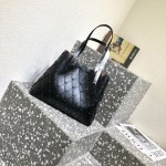 Valentino Beehive