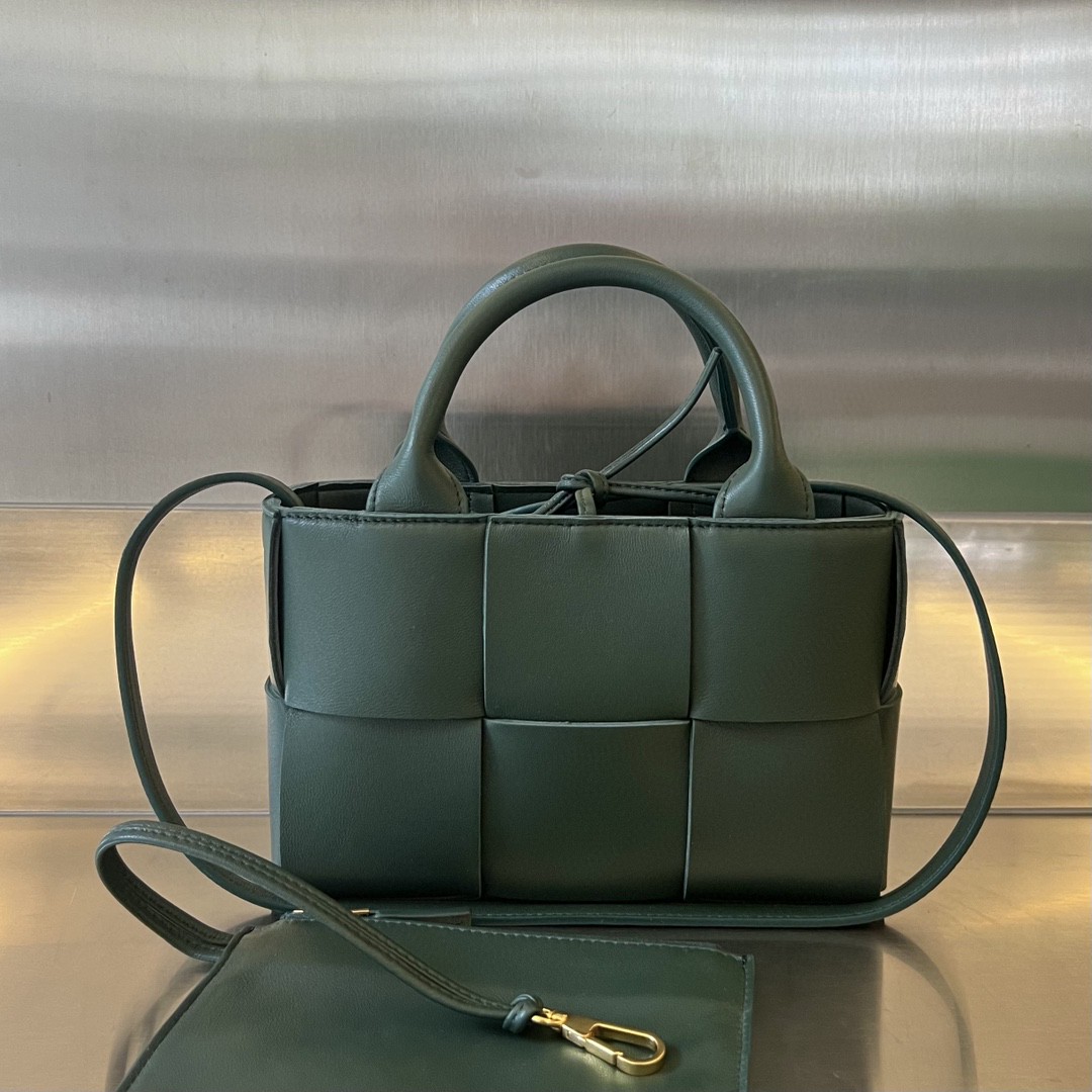 HSC-37BCAEA25ADD BOTTEGA VENETA BV Candy Arco Tote Bag - Image 1