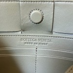 Bottega Veneta BV Cassette Pouch On Strap - Image 3