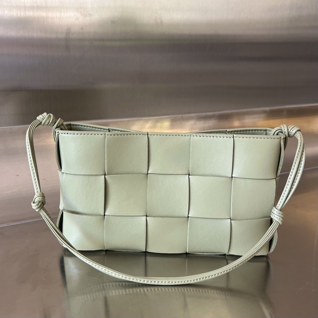 HSC-39F7C2A65757 Bottega Veneta BV Cassette Pouch On Strap - Image 1