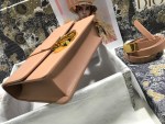 Dior 30 Montaigne - Image 3