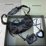 Balenciaga Le Cagole