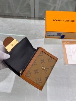 Louis Vuitton Wallet - Image 5