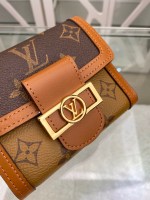 Louis Vuitton Wallet - Image 6