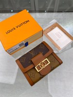Louis Vuitton Wallet - Image 7