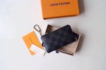 Louis Vuitton Coin Purse - Image 4