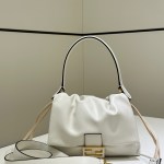 Fendi Mamma Baguette Medium