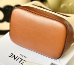 CELINE BUCKET CUIR TRIOMPHE BAG - Image 4