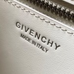 Givenchy Antigona Lock Soft - Image 9