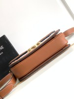 CELINE CLASSIQUE TRIOMPHE BAG - Image 4