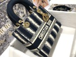 Dior Medium Lady D-Lite bag - Image 5