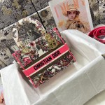 Dior Medium Lady D-Lite bag