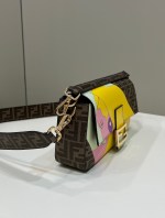 Fendi Baguette Medium Handbag - Image 4