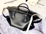 Givenchy Antigona Soft - Image 2