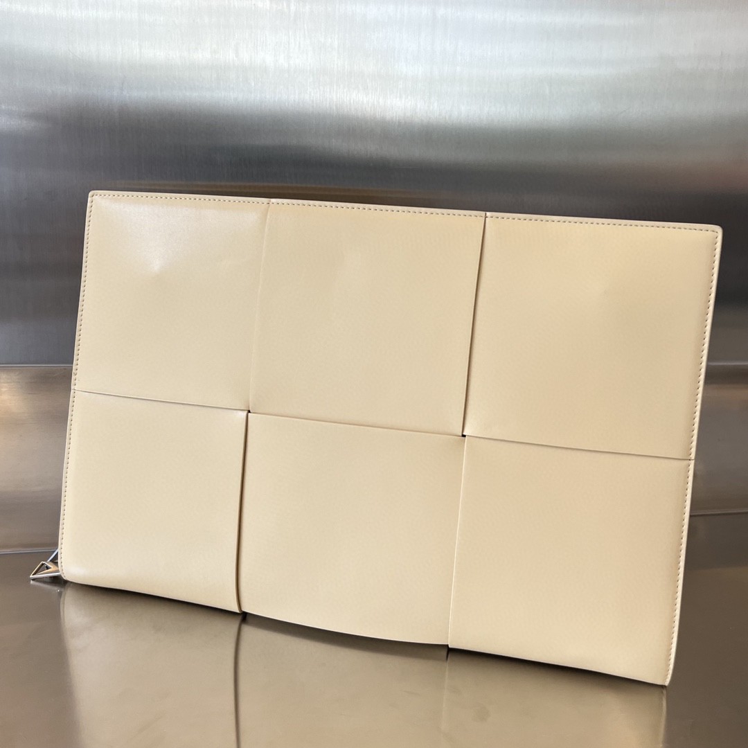 HSC-48573D69D1DF Bottega Veneta BV Arco Document Case - Image 1