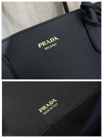Prada Large leather tote bag - Image 9