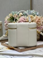 DIOR MEDIUM CD SIGNATURE VANITY CASE - Image 4