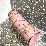 Valentino Beehive - Image 5