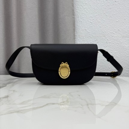 Medium Dior Médaillon Flap Bag