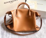 Givenchy Antigona Soft - Image 3